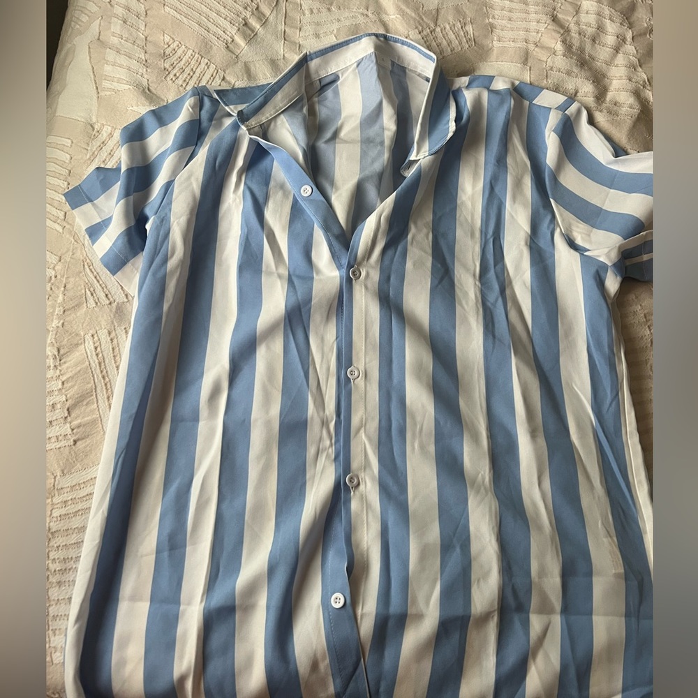 White blue striped shirt sleeve button down
